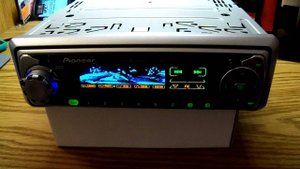 Old School head unit - Pioneer DEH-P8250 with animated display