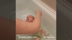 Грудничковое плавание в домашней ванне