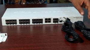 Mikrotik CRS328-4C-20S-S+RM Unboxing