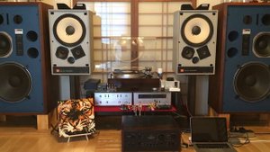 SANSUI AU-D907Limited & Phonograph record(Eye Of The Tiger)