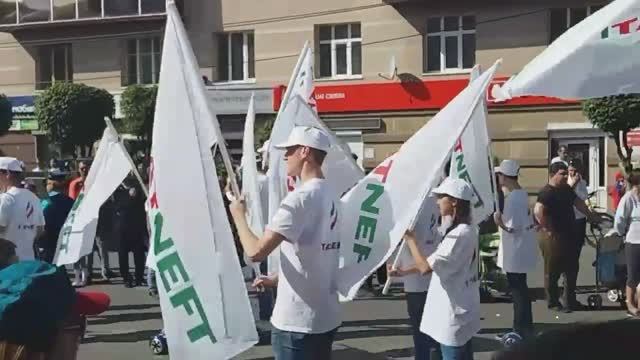Шествие нефтяников на открытие дня нефтяника в нефтяной столице Татарстана!