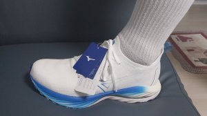 MIZUNO - WAVE NEO WIND
