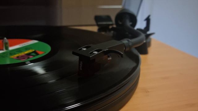 Led Zeppelin - Rock and Roll (2014 180g Vinyl LP) смотреть онлайн