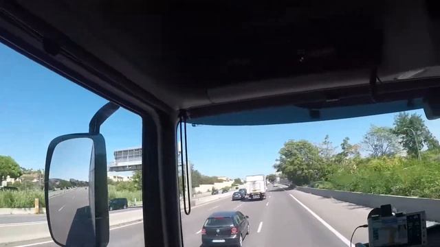 Дальнобой по Европе #9  HOPTRANS . Первый раз за рулем фуры .