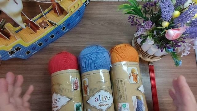 "Носочки для родни" с листьями в техниках- жаккард и  интарсия