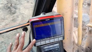 Komatsu problem error L03 ( pump solenoid power low error )