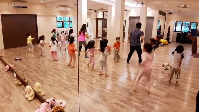 All izz well | 3 idiots | kids dance | Impulse studio Mumbai | Aamir Khan
