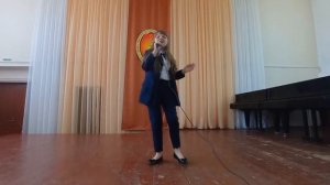 "Мы танцуем джаз", музыка : Сергей Билый, слова: Ангелина Пиппер. Садекова Каролина