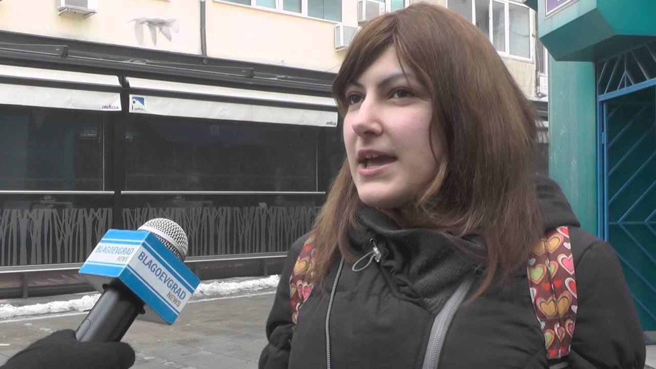 Замяна на "История славянобългарска" с "Робинзон Крузо" и думата "робство" със "съжителство" смотреть онлайн