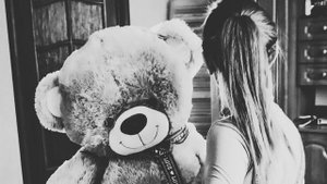 Потому-что есть Алешка у тебя, о Лешке ты вздыхаешь зря ... ❤️