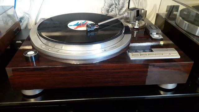 Victor QL-Y55F 10/2019 смотреть онлайн