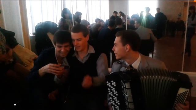 Выпускная группа К-41 с песней про комбайнеров смотреть онлайн