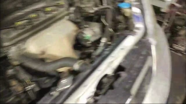 На Хонда Авансир перепутаны фишки дальнего и ближнего света, автоэлектрик Владимир исправляет
