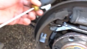 как снять тормозной барабан PR-1KH / VW polo sedan, пробег 45,000км