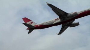 Red Wings Tupolev TU-204-100 RA-64049 --- Abflug am Salzburg Airport (Full HD)