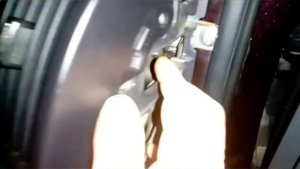 Как снять правый дефлектор Хёндэ Элантра 4.