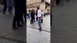 Уличный танцор. Шедевр! Street dancer. Masterpiece!