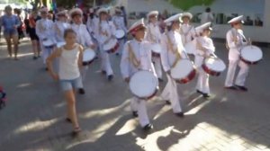 Красочный карнавал. Геленджик, солнце, музыка, позитив.