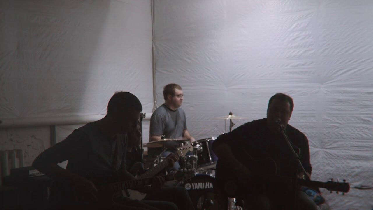 Рок-группа "Чудо-Кеды" в "МИ-МИ-МИ" смотреть онлайн