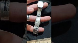 часы Касио или Китайские или Японские)
