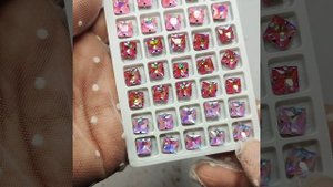 Сочные стразы с эффектом "призма"