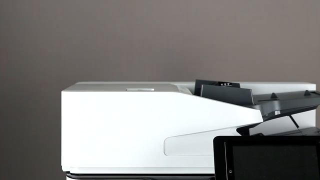 Clear Paper Jams in the Automatic Document Feeder | HP LaserJet MFP E72525, E72530, E72535 | HP смотреть онлайн