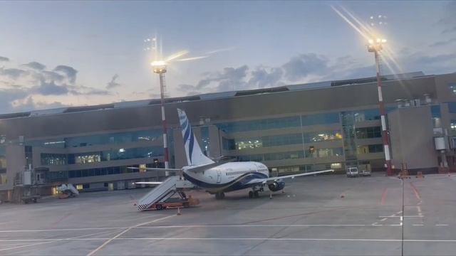 Регистрация на рейс • Паспортный контроль • Зал ожидания Домодедово • Посадка в самолёт • Взлёт ✈️