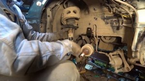 Suzuki Swift замена, переборка передней ходовой части 16.06.2021