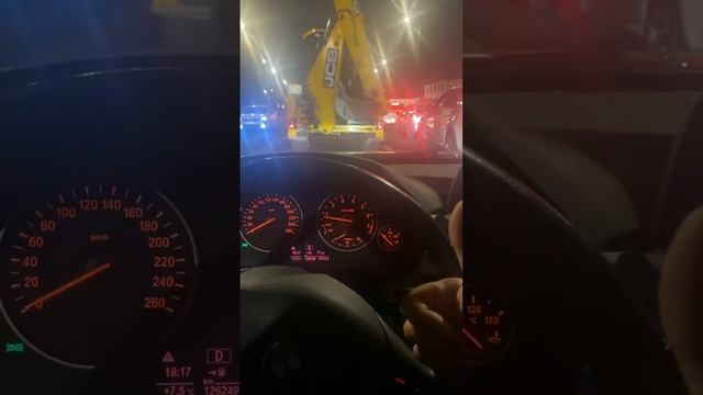 И В ДОЖДЬ И В СНЕГ МЫ ЗА РУЛЕМ #shorts смотреть онлайн