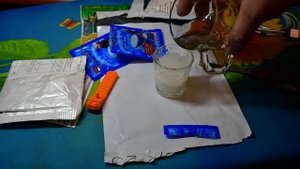 делаем искусственный снег.