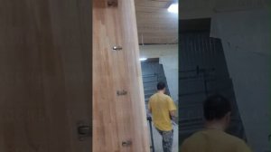 Видео обзор шкафа из массива дерева 5