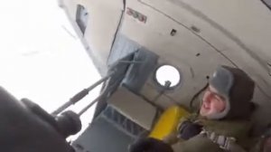 ЗА ВДВ! ПЕРВЫЙ ПРЫЖОК С ПАРАШЮТОМ!