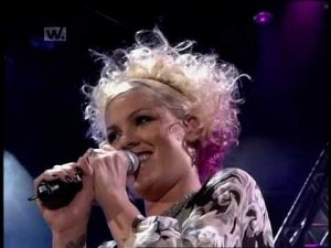Pink- Just Like A Pill (Live At The Princes Trust Royal Gala, 2006)