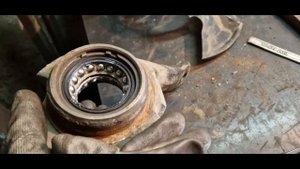 geely ck замена переднего поворотного кулака замер подшипника