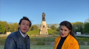 С Днем Победы! Андрей Шарков, Ольга Перетятько и Григорий Шкарупа — «Над Россиею небо синее»