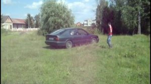 Как парень с дцп водит машшину с одной рукой