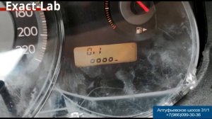 Активация бортового компьютера на приборной панели Nissan Tiida I 2004-2012
