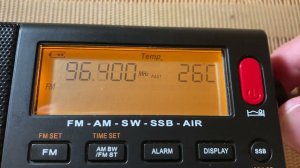 ЖК дисплей XHDATA D-808 vs. ЖК дисплей SIHUADON D-808