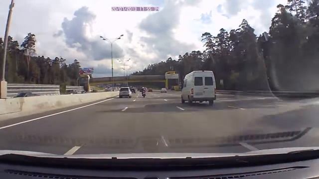 Видеорегистратор Видеосвидетель 2305 FHD i видео смотреть онлайн