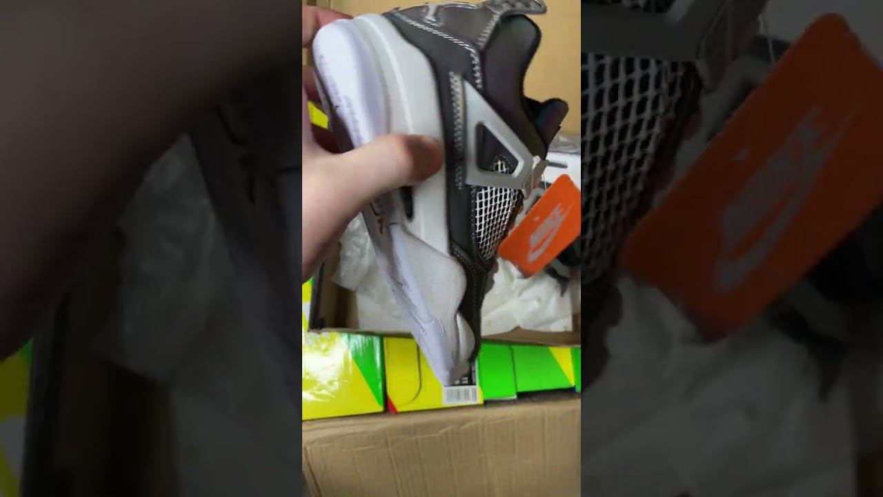 Кроссовки Nike Air Jordan 4 | ссылка на магазин в комментариях