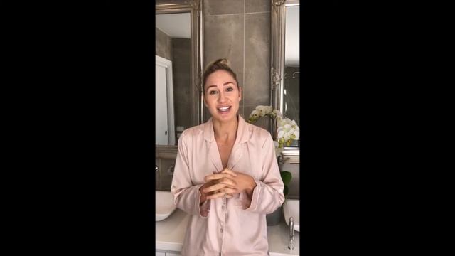 Chantelle O'Neill TRIPLE A skin science Hydrating Hyaluronic 97% смотреть онлайн