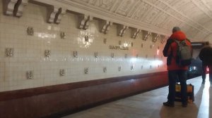 москв 2020 на станции Белорусская КЛ , на поезд в сторону станции краснопресненская посадки нет!
