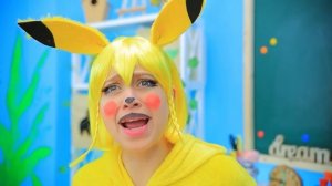 Мы построили домик для собаки! Пикачу vs Помни!