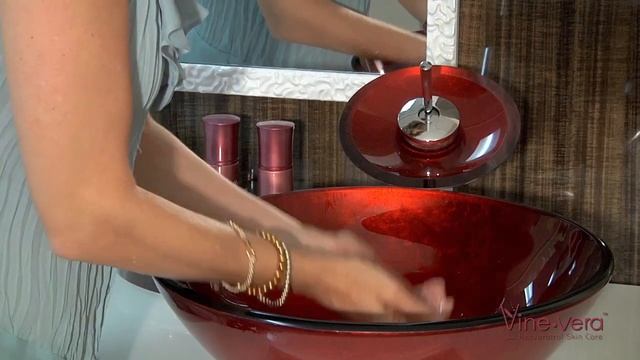 How to Use the Vine Vera Chianti Collection смотреть онлайн