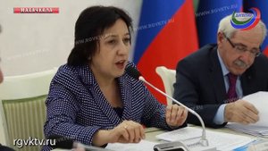 Уммупазиль Омарова провела заседание Общественного совета ведомства