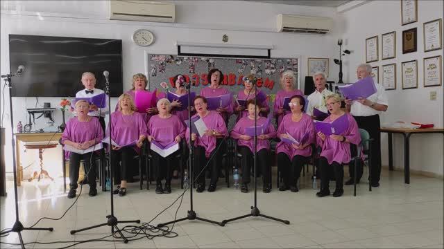 В Тёплом доме поёт ансамбль Гармония 31.05.2023.