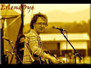 Erlend Øye - La Prima Estate - Live - With SUBTITLES - IT.