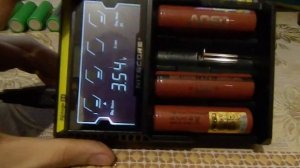 Зарядное устройство Nitecore D4 Charger обзор.