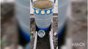 Крашу бочку в теплице