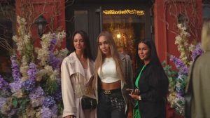 4K. AWESOME GIRLS AND GUYS OF RUSSIA HOT EVENING LIFE IN RUSSIA 2023.